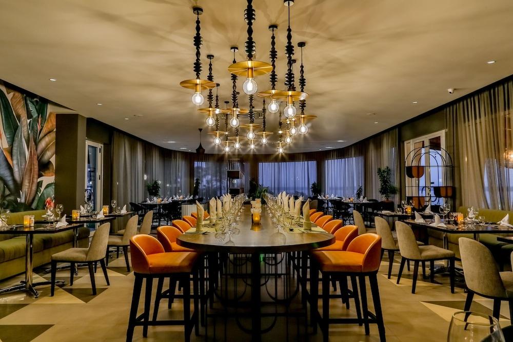 Hotel Cardoso Maputo Bagian luar foto