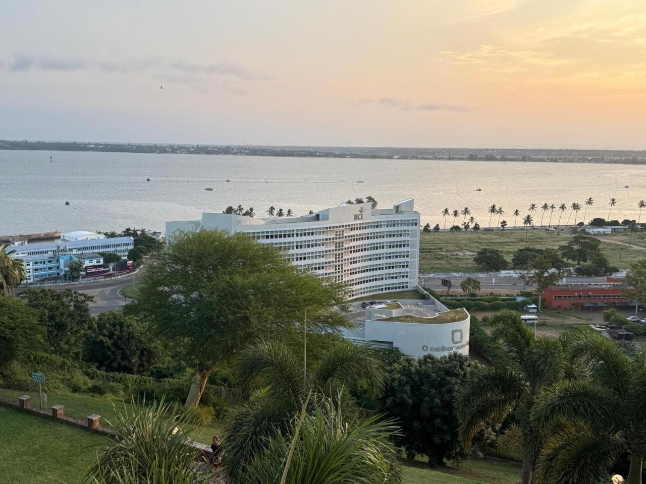 Hotel Cardoso Maputo Bagian luar foto