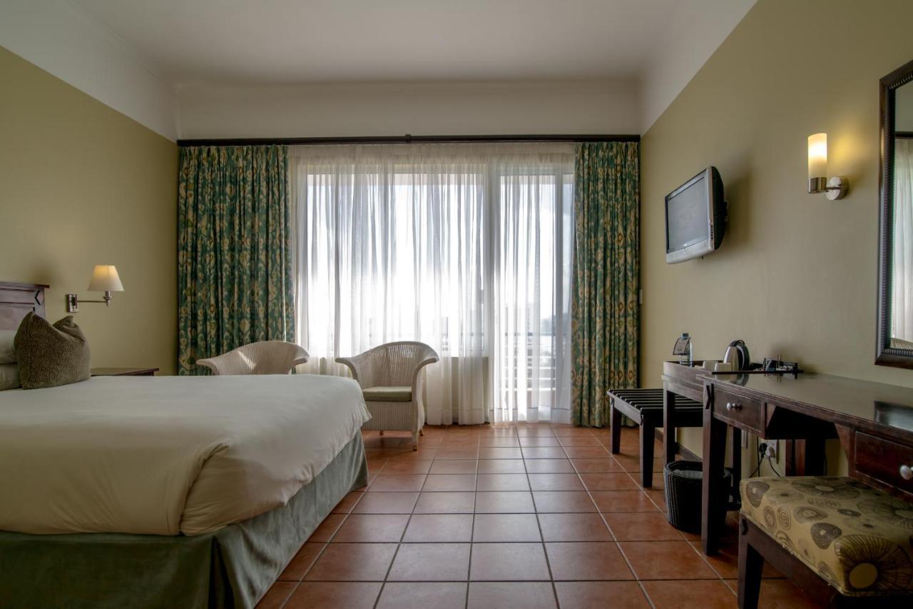 Hotel Cardoso Maputo Bagian luar foto